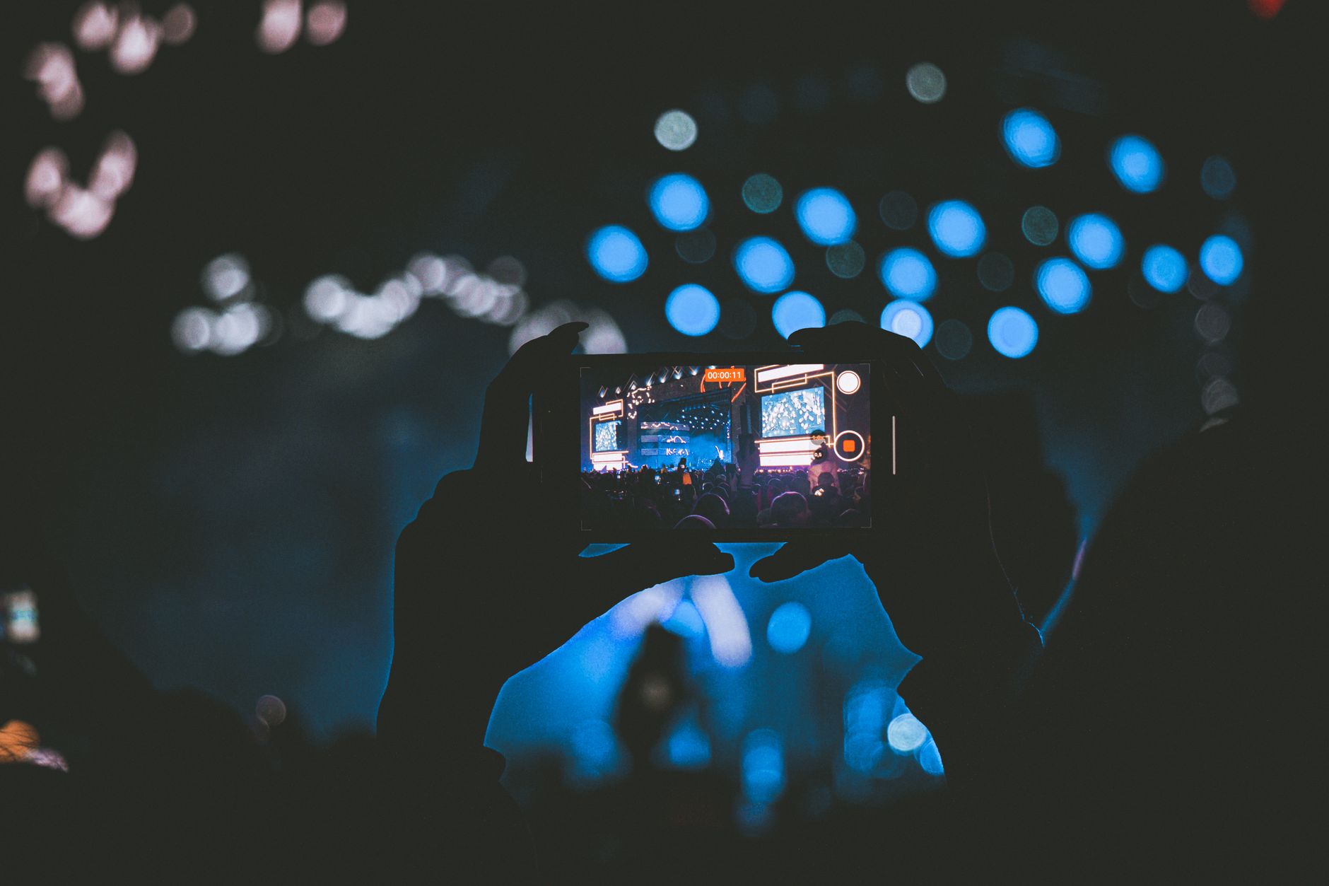 Capturing video moment