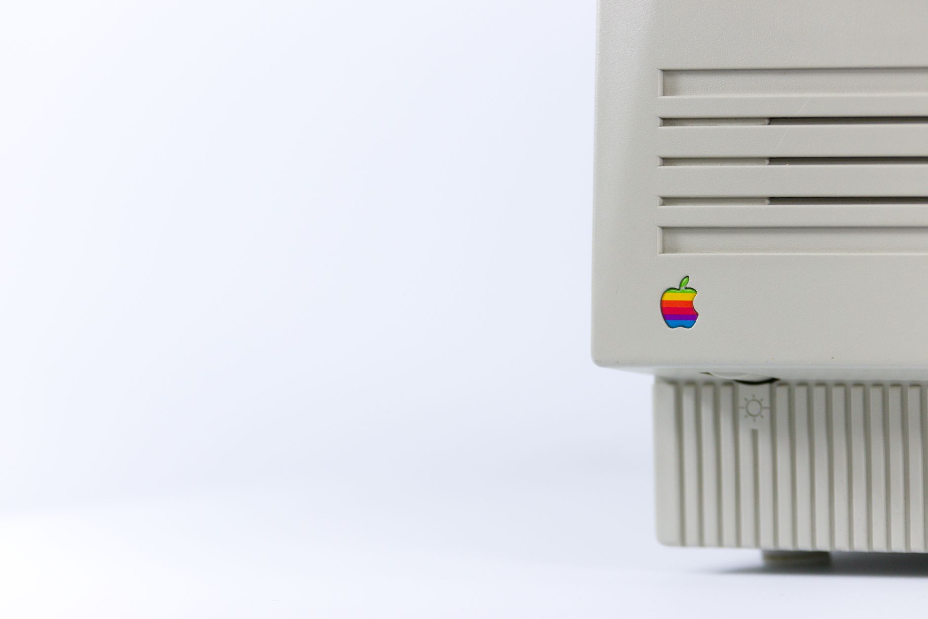 Clean icon design depth