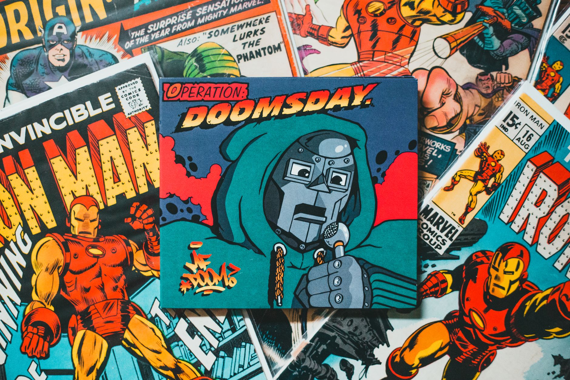 Comic book panel style