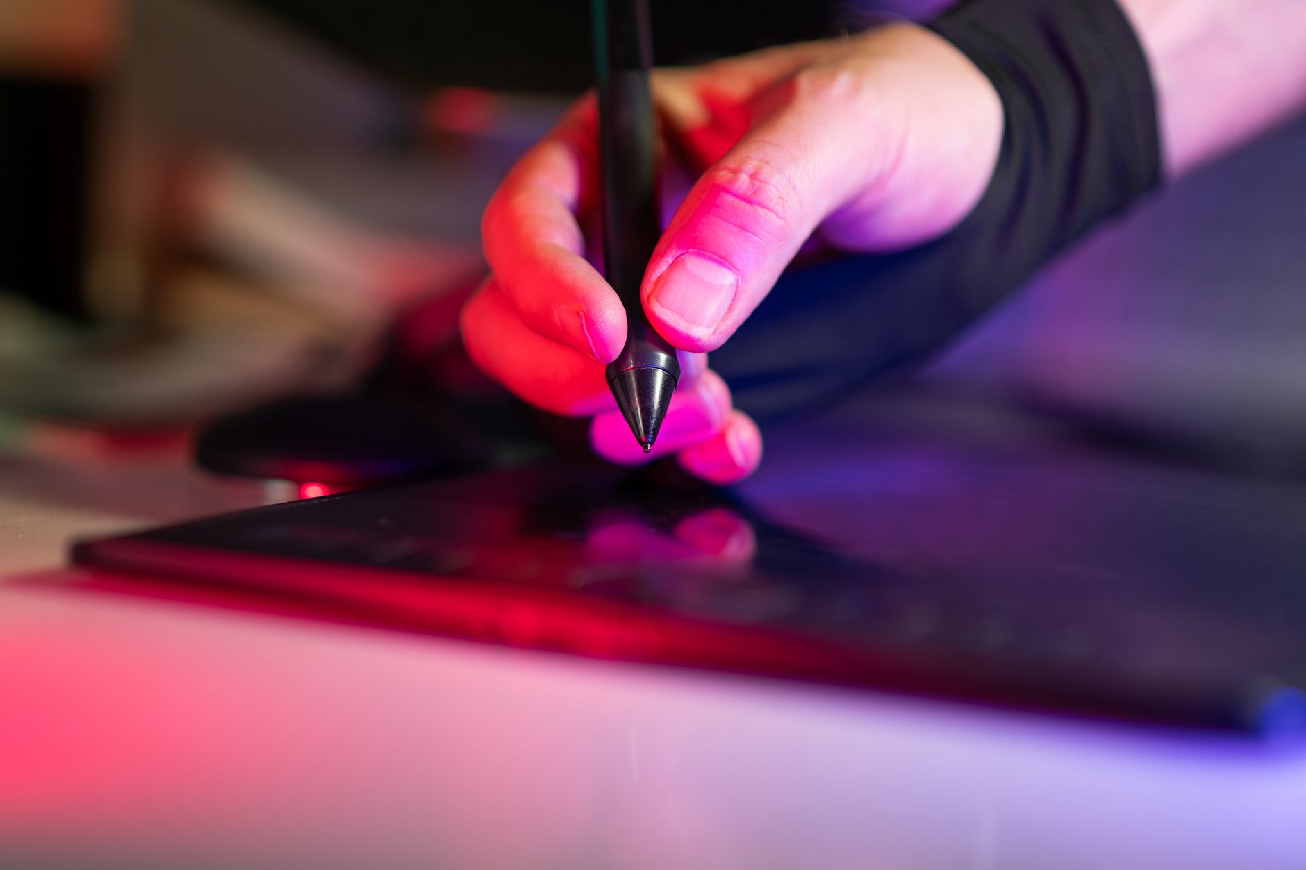 Digital illustration pen tablet