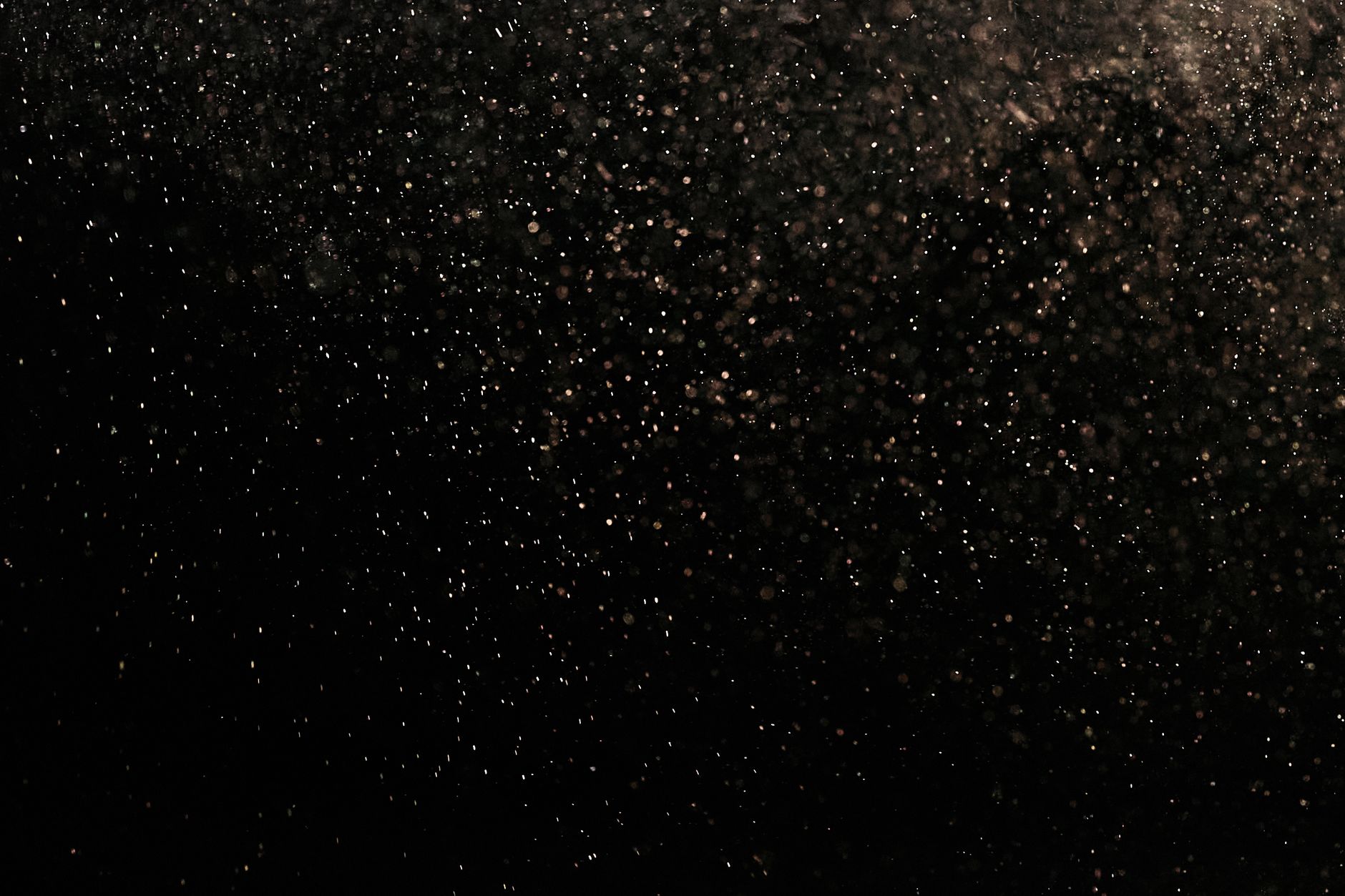 Dynamic floating particles