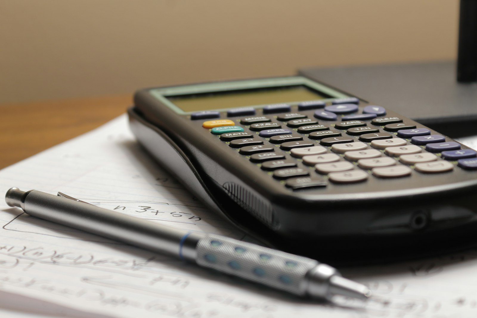 Editor calculating rates desk