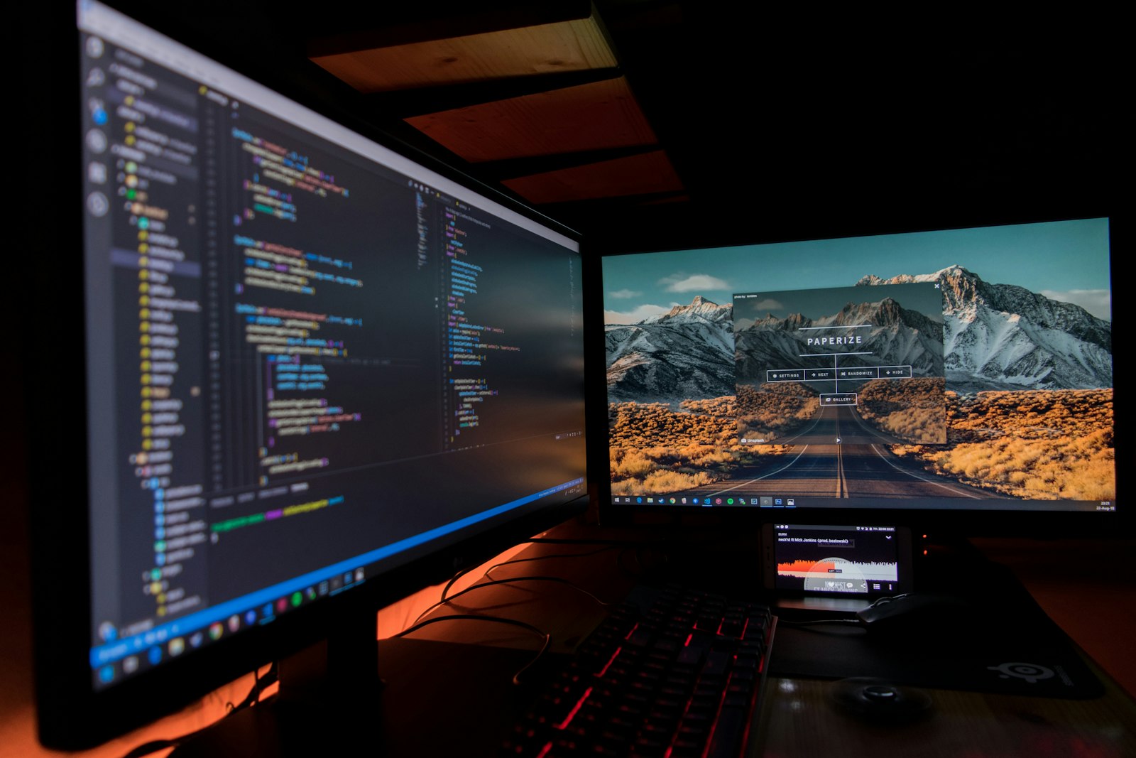 Editor working dual monitors