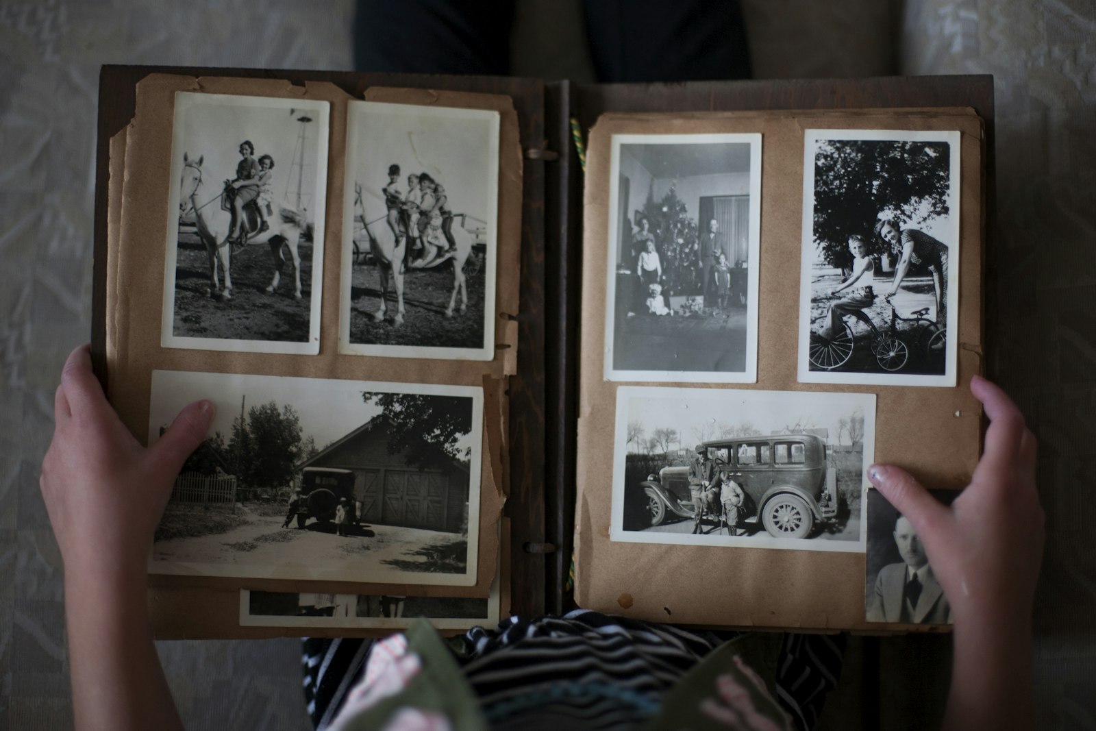 Family photo album digital