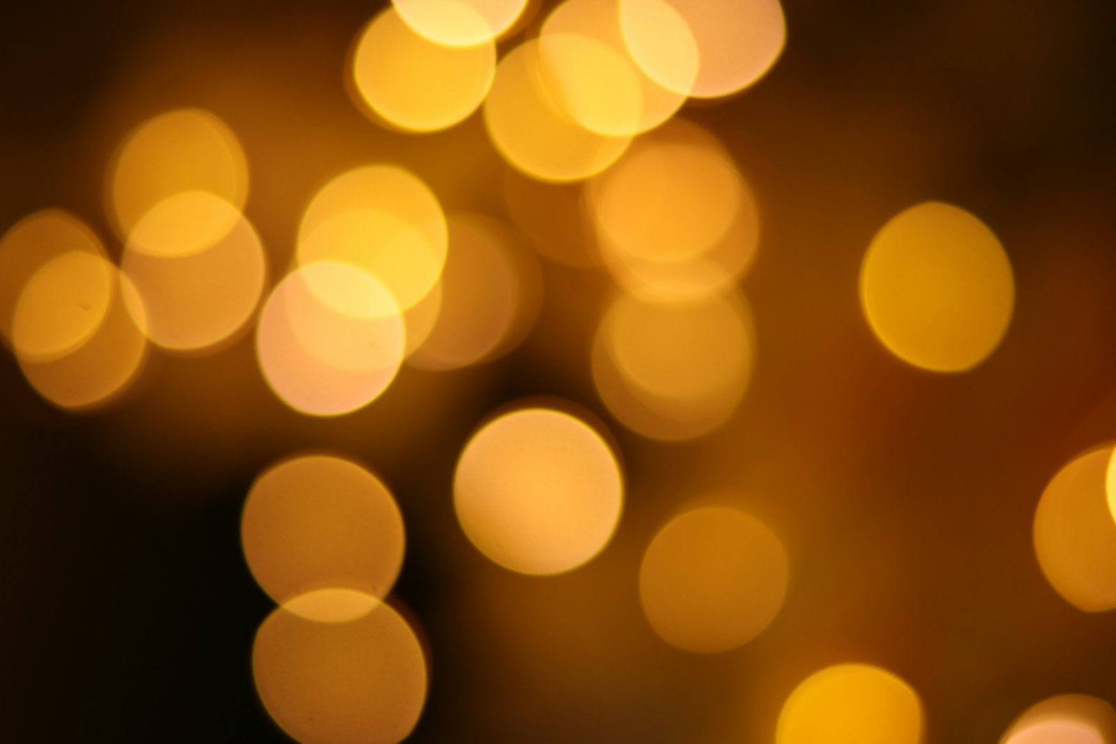 Golden light flare bokeh
