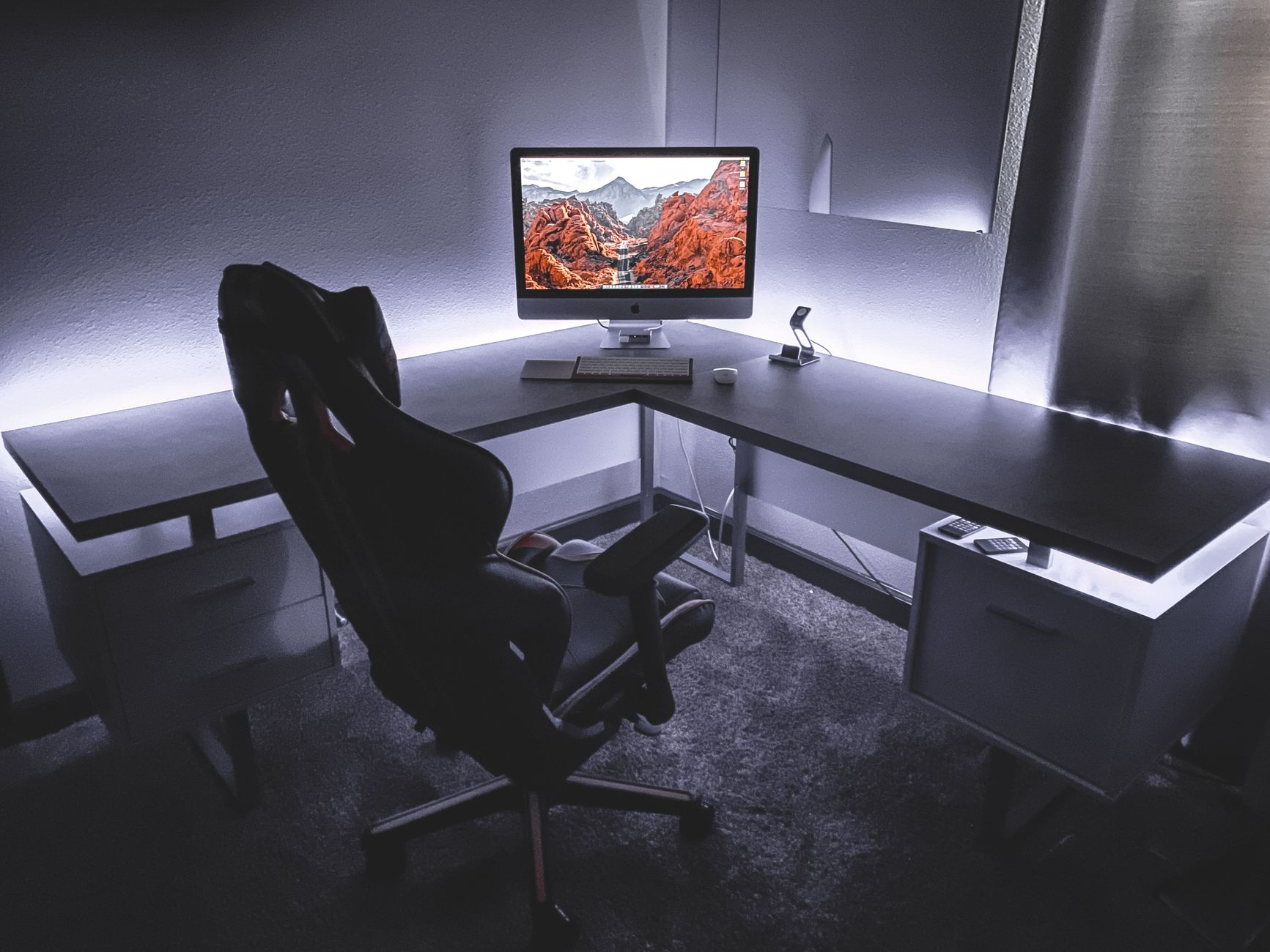Modern computer workstation desk
