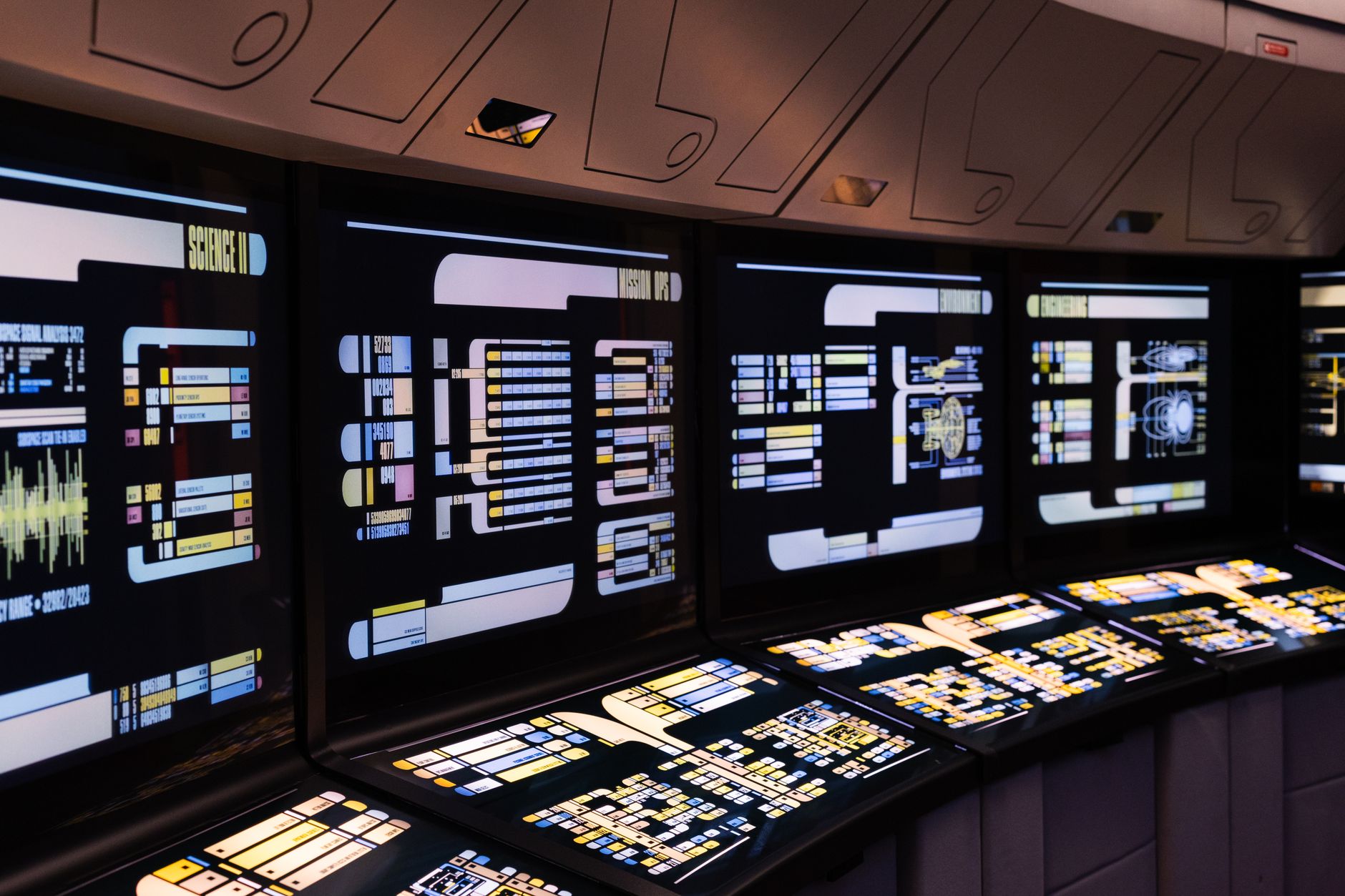 Motion design panels screen