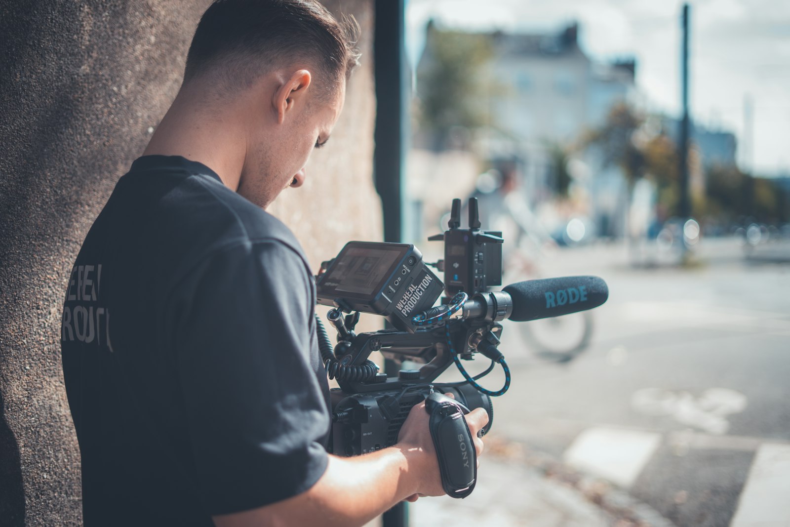 Shotgun microphone outdoor filming