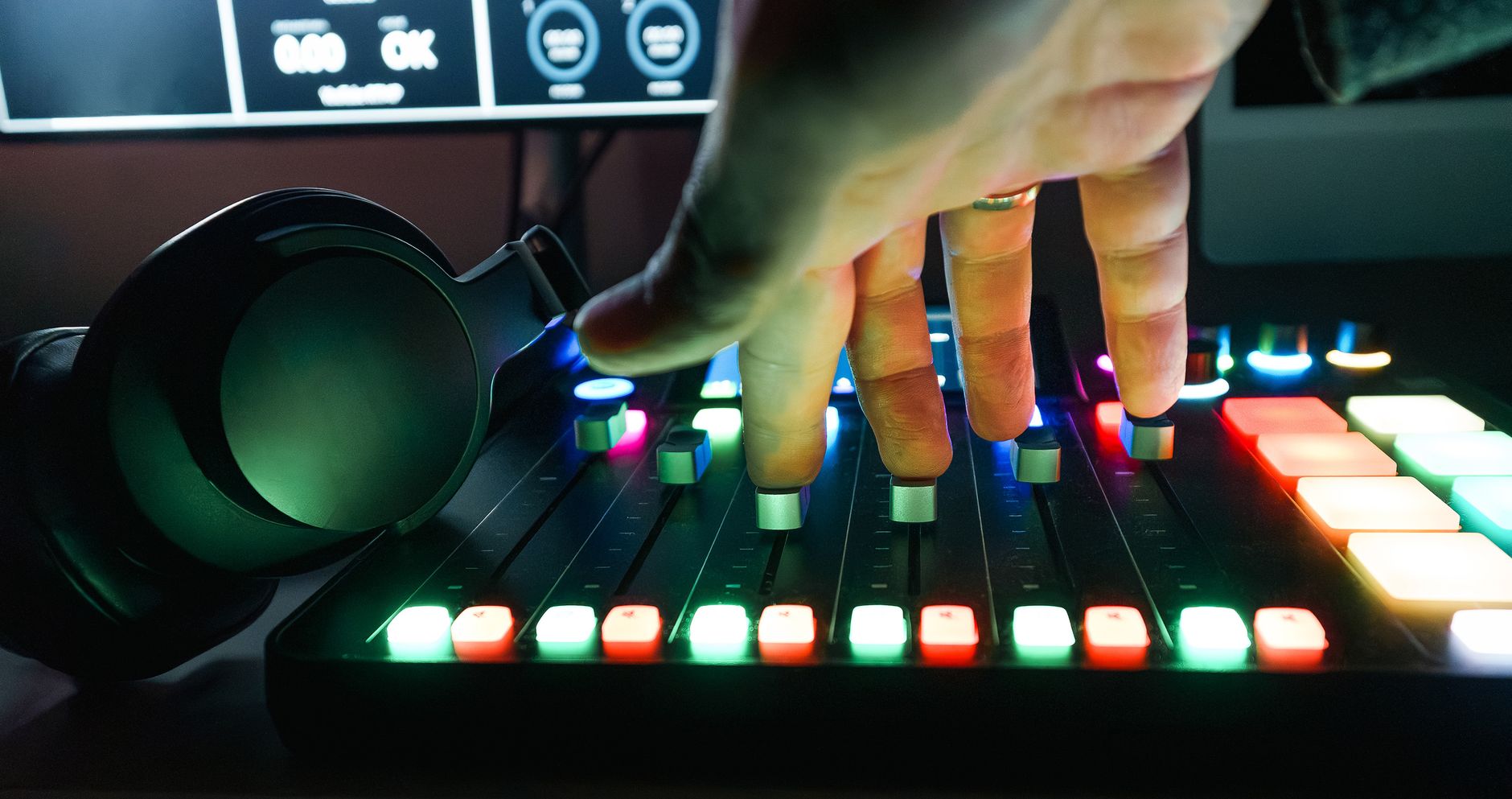 Sound levels headphones