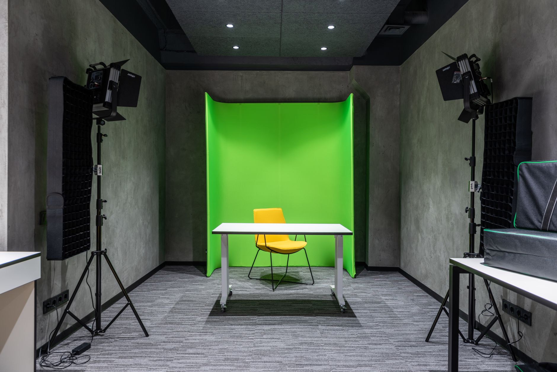 Studio green screen setup