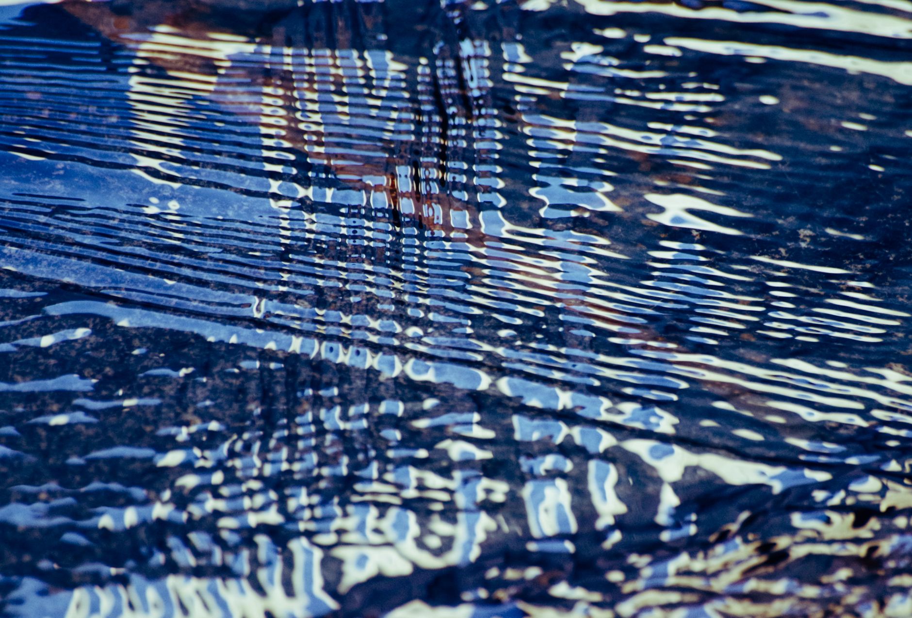 Vibrating motion abstract