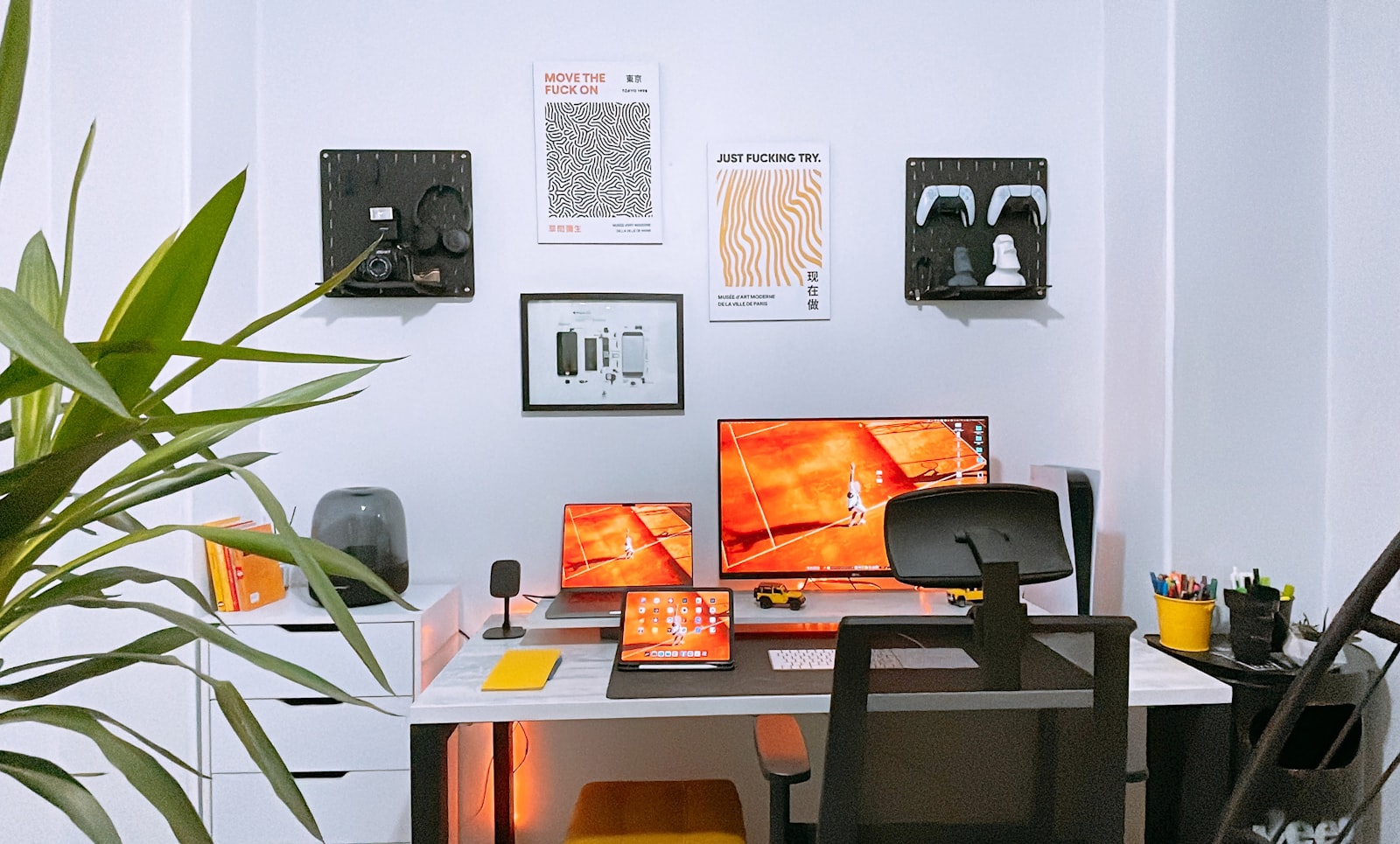 Video editor home office